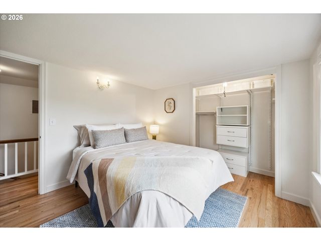 4127 Sw 52ND Ave, Portland, OR 97221