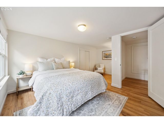 4127 Sw 52ND Ave, Portland, OR 97221