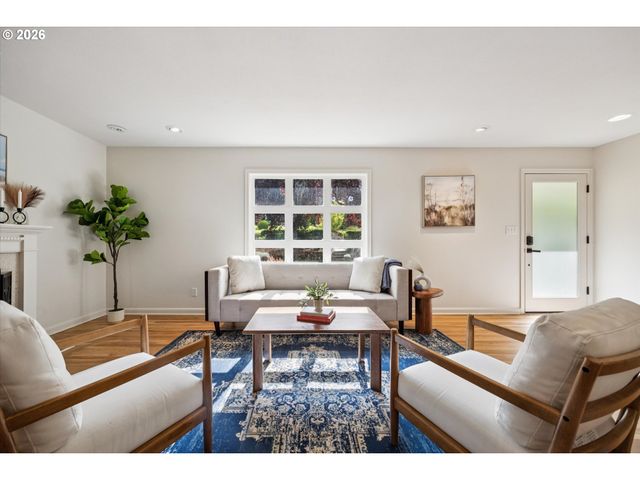 4127 Sw 52ND Ave, Portland, OR 97221