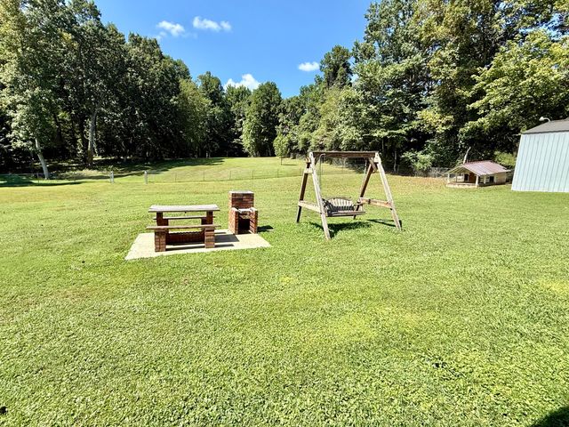 1069 Meadows Grove Road, Pine Knot, KY 42635