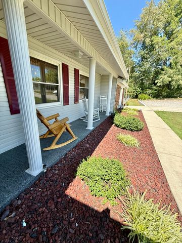 1069 Meadows Grove Road, Pine Knot, KY 42635