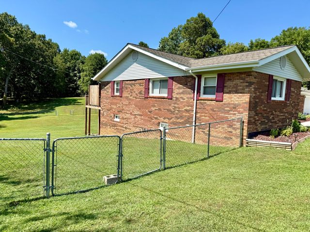 1069 Meadows Grove Road, Pine Knot, KY 42635