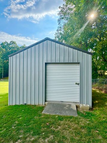 1069 Meadows Grove Road, Pine Knot, KY 42635