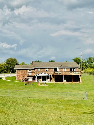 1069 Meadows Grove Road, Pine Knot, KY 42635