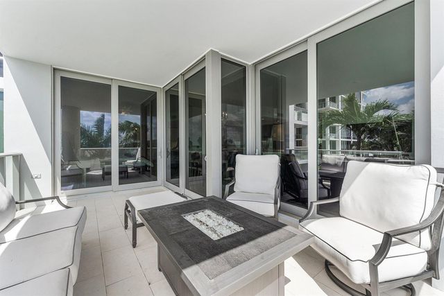 2 Water Club Way 403, North Palm Beach, FL 33408
