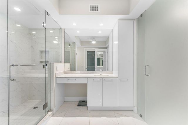 2 Water Club Way 403, North Palm Beach, FL 33408