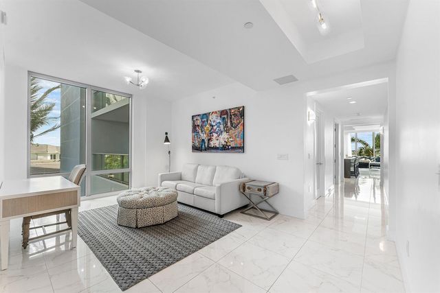 2 Water Club Way 403, North Palm Beach, FL 33408
