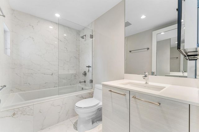 2 Water Club Way 403, North Palm Beach, FL 33408