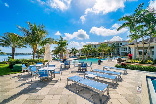 2 Water Club Way 403, North Palm Beach, FL 33408