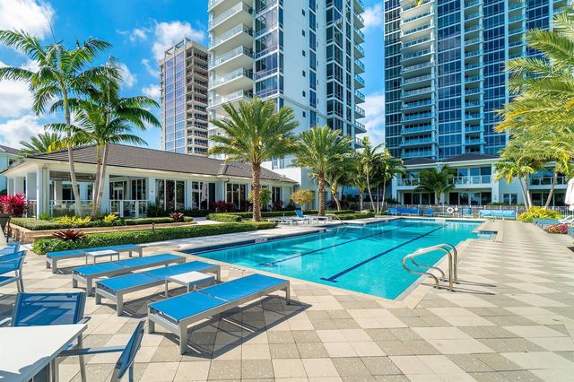 2 Water Club Way 403, North Palm Beach, FL 33408