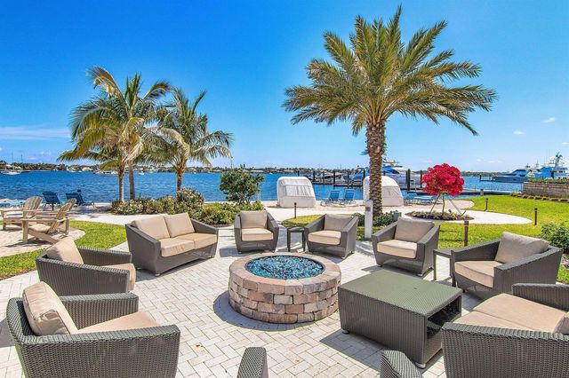 2 Water Club Way 403, North Palm Beach, FL 33408