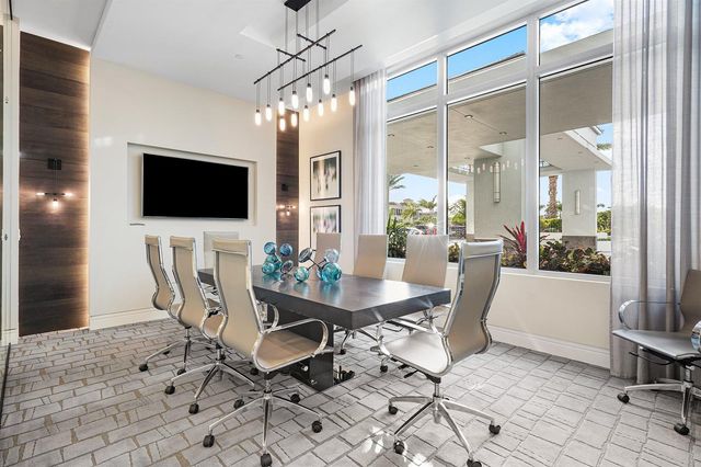 2 Water Club Way 403, North Palm Beach, FL 33408