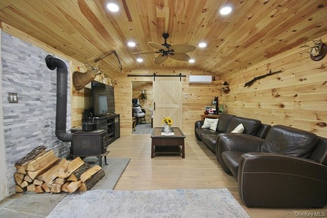 703 Dahlia Road, Livingston Manor, NY 12758