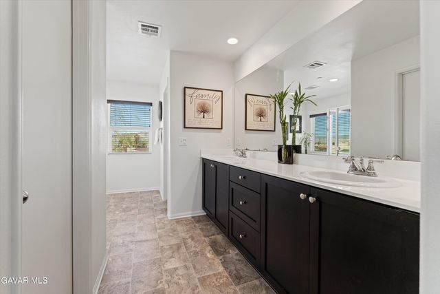 2903 La Calle Sabio Avenue, Rosamond, CA 93560