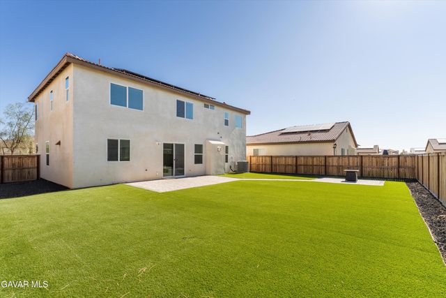 2903 La Calle Sabio Avenue, Rosamond, CA 93560