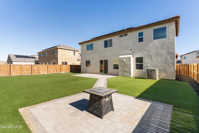 2903 La Calle Sabio Avenue, Rosamond, CA 93560