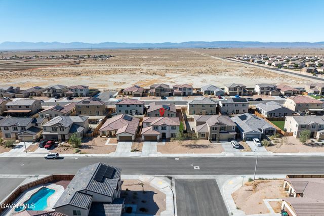 2903 La Calle Sabio Avenue, Rosamond, CA 93560