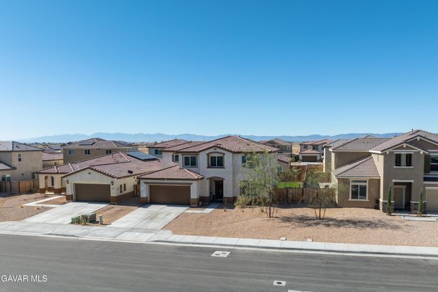 2903 La Calle Sabio Avenue, Rosamond, CA 93560