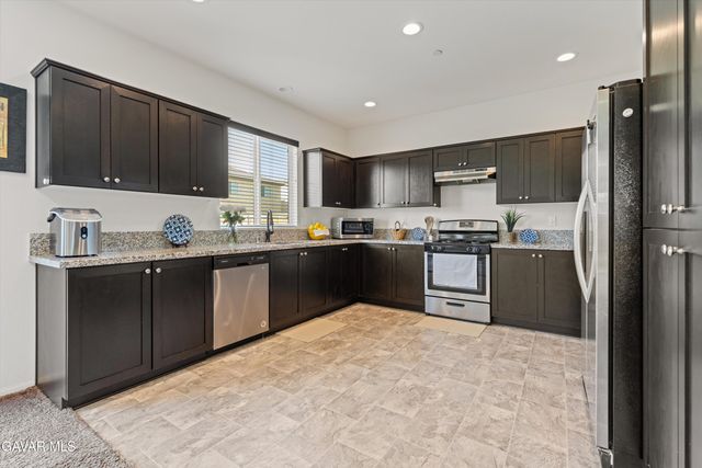 2903 La Calle Sabio Avenue, Rosamond, CA 93560