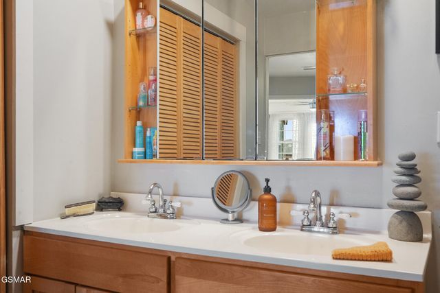 3304 Buck Horn Road, Sevierville, TN 37876