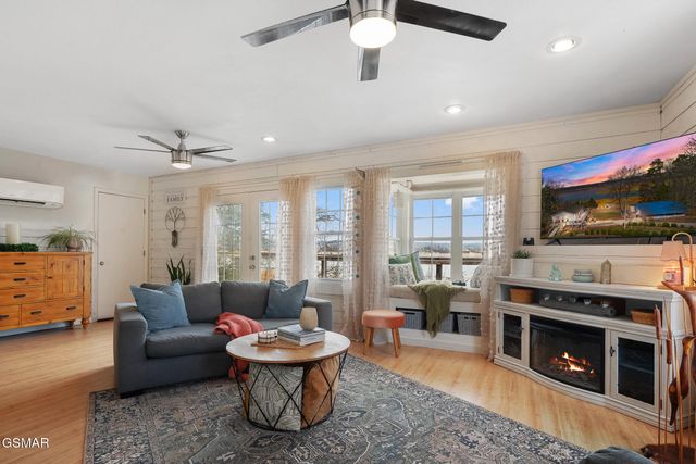 3304 Buck Horn Road, Sevierville, TN 37876