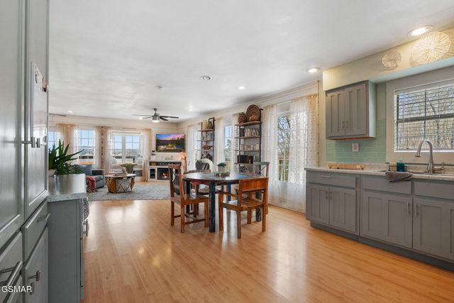 3304 Buck Horn Road, Sevierville, TN 37876