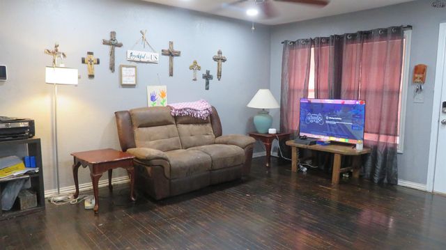 3020 POOL STREET, Wichita Falls, TX 76308