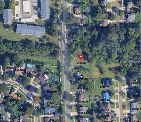 1822 N Sheldon Road, Canton, MI 48187