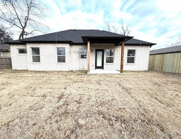 1332 N Irvington Avenue, Tulsa, OK 74115