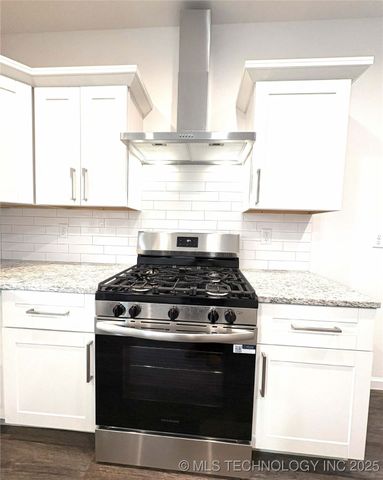 1332 N Irvington Avenue, Tulsa, OK 74115