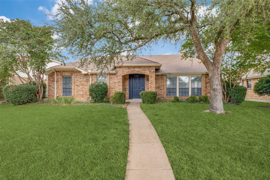 6704 Wesson Drive, Plano, TX 75023