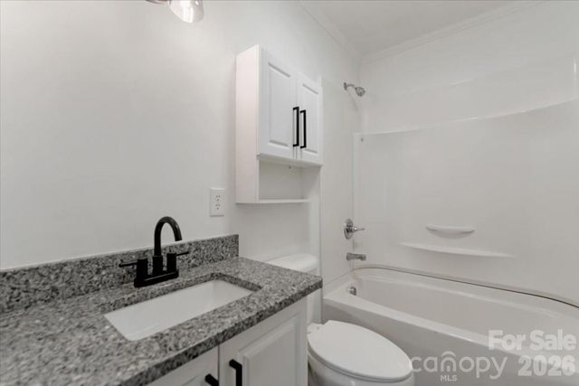 2105 Woodlawn Street, Kannapolis, NC 28083