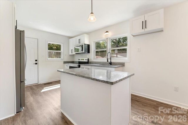 2105 Woodlawn Street, Kannapolis, NC 28083