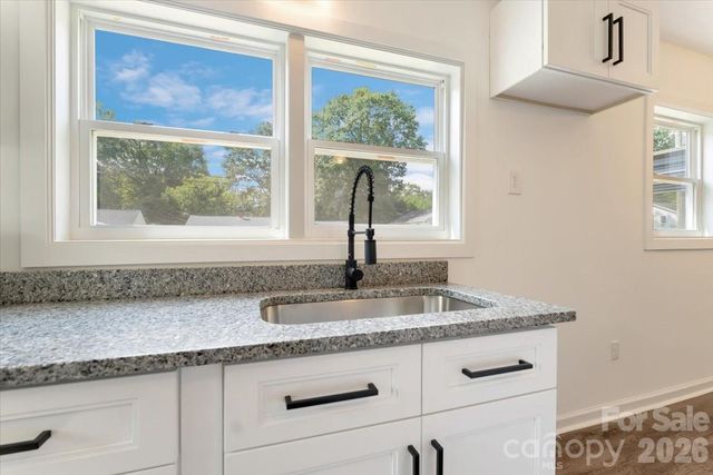 2105 Woodlawn Street, Kannapolis, NC 28083