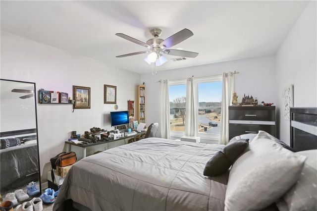 419 Long Shore Way, Newnan, GA 30265