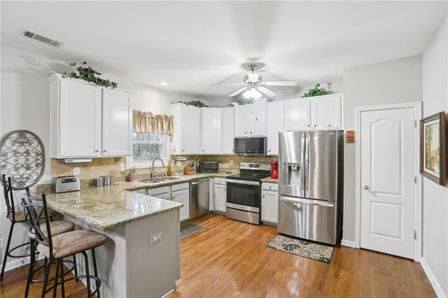 419 Long Shore Way, Newnan, GA 30265