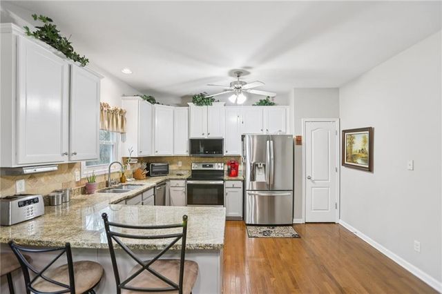 419 Long Shore Way, Newnan, GA 30265