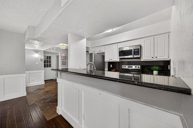 3200 S Gessner Road 224, Houston, TX 77063