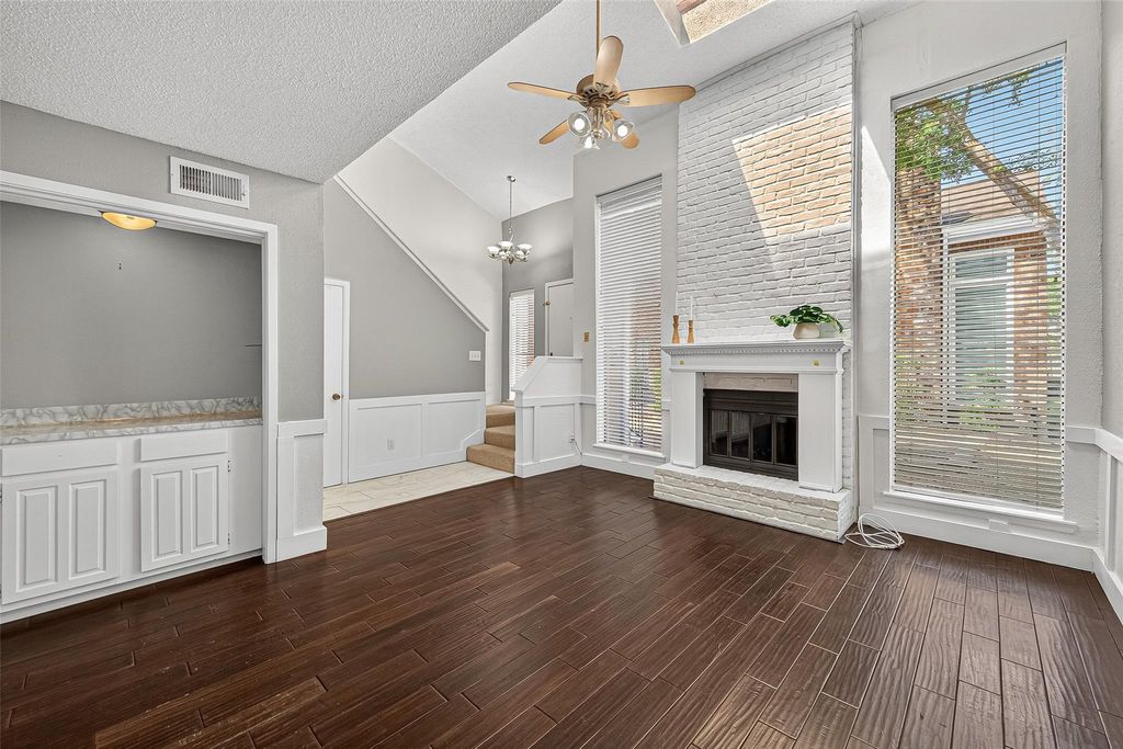 3200 S Gessner Road 224, Houston, TX 77063