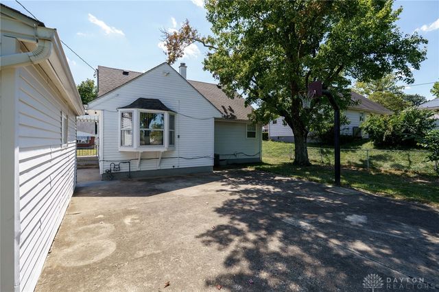 1081 Rydale Road, Dayton, OH 45405