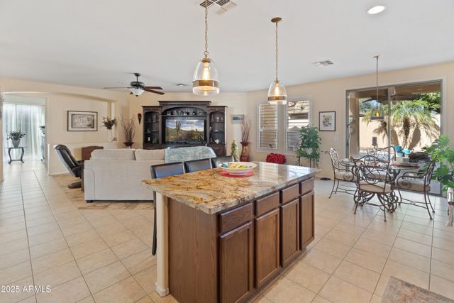 9840 W ECHO Lane, Peoria, AZ 85345