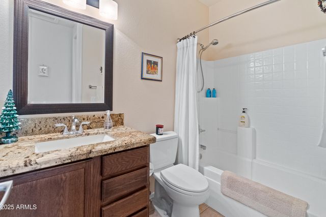 9840 W ECHO Lane, Peoria, AZ 85345