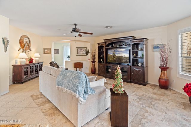 9840 W ECHO Lane, Peoria, AZ 85345