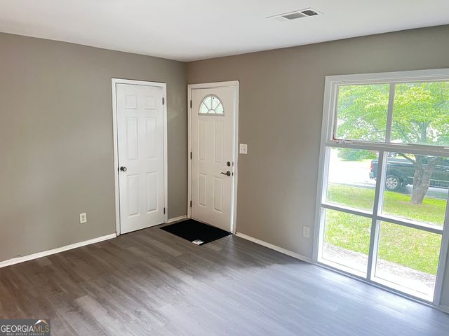 1259 Pineglen Drive, Riverdale, GA 30296