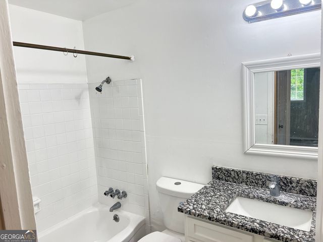 1259 Pineglen Drive, Riverdale, GA 30296