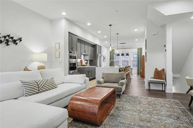 1327 Fairmont NW Avenue, Atlanta, GA 30318