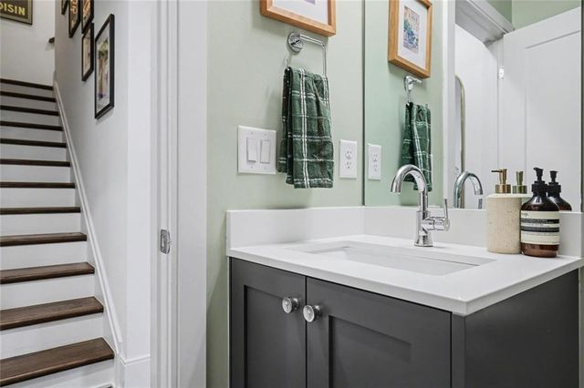 1327 Fairmont NW Avenue, Atlanta, GA 30318