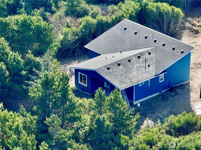 718 Reporter Court, Ocean Shores, WA 98569