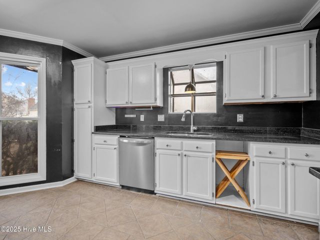 705 Riva Ridge Road, Sneads Ferry, NC 28460