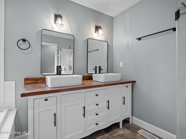 705 Riva Ridge Road, Sneads Ferry, NC 28460